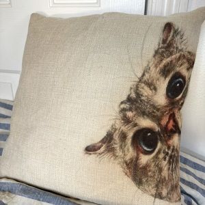 Square Throw Pillow w/Kitty